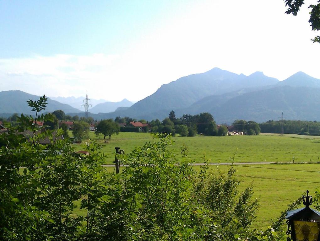 Hotel Zur Schonen Aussicht Übersee Екстериор снимка