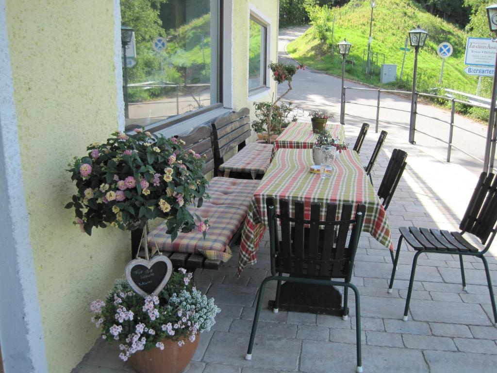Hotel Zur Schonen Aussicht Übersee Екстериор снимка