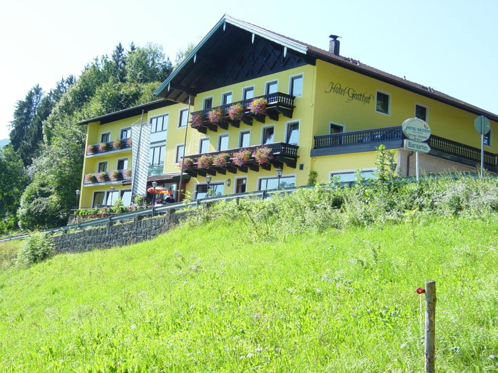 Hotel Zur Schonen Aussicht Übersee Екстериор снимка