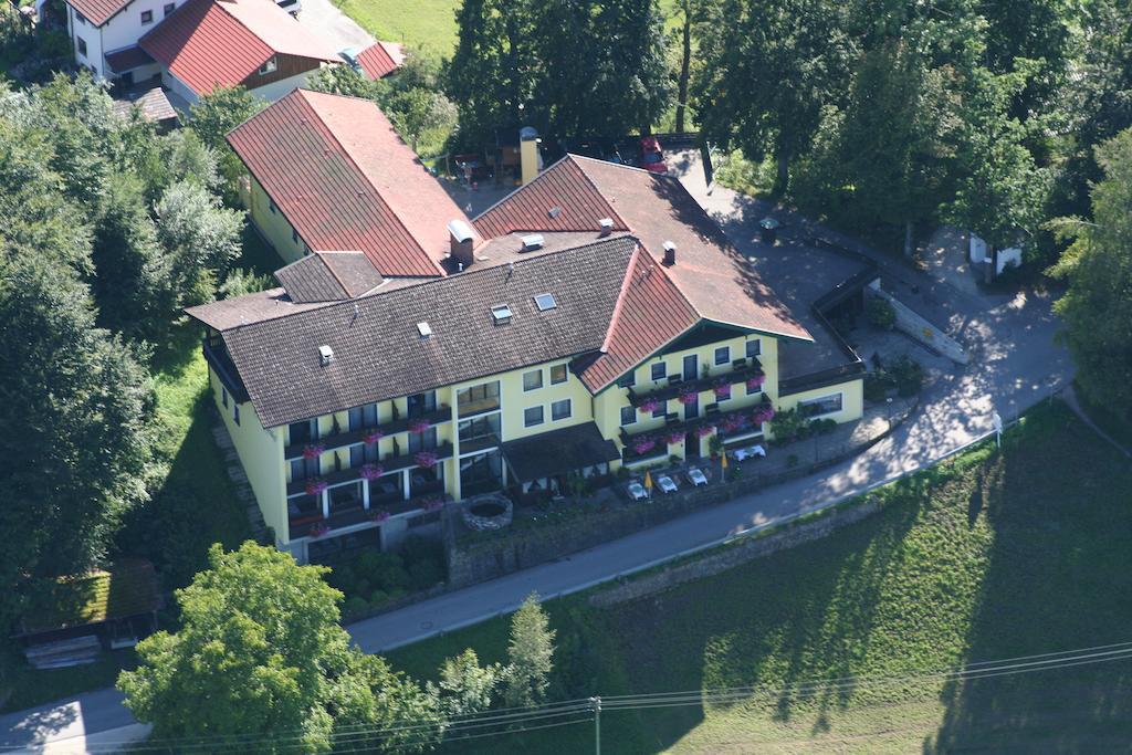 Hotel Zur Schonen Aussicht Übersee Екстериор снимка