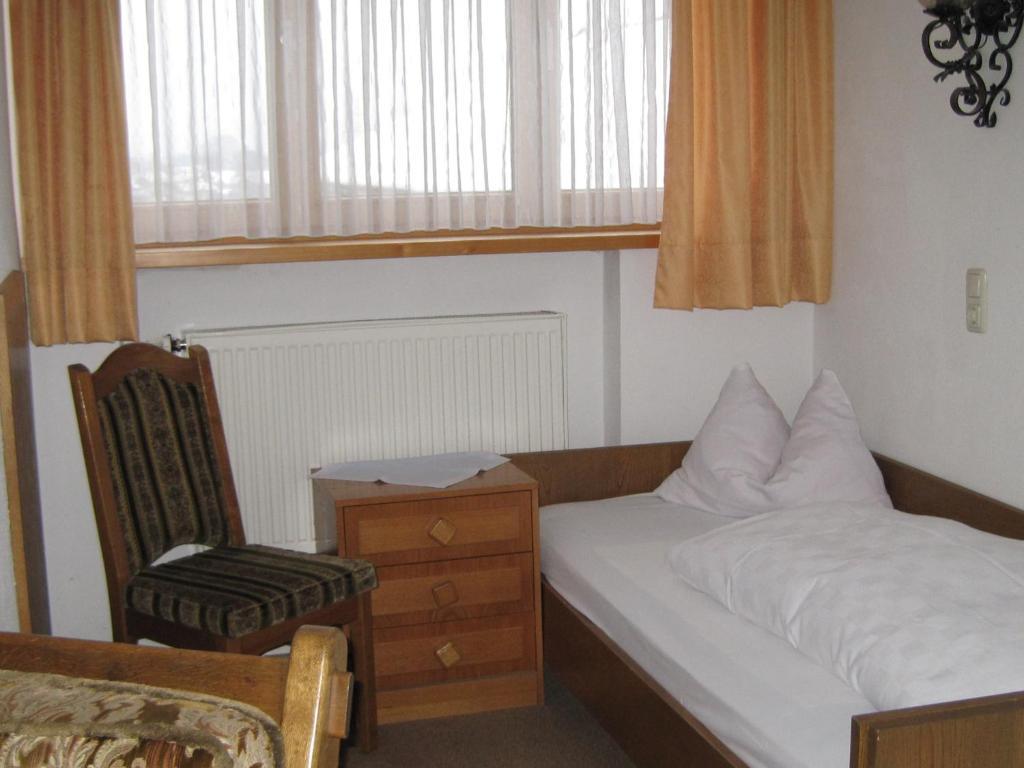 Hotel Zur Schonen Aussicht Übersee Стая снимка